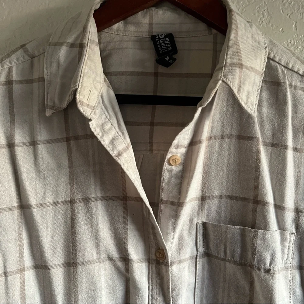 EUC Mountain Hardwear Women's Riley™ Long Sleeve shirt size Medium - Picture 2 of 4
